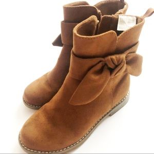 •SOLD•Gap Brown Suede Boots SZ 12